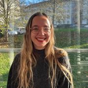 je peux donner des cours et aussi aider aux devoirs